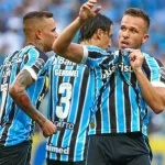 Gremio Berusaha Menjaga Pemain Bintangnya, Willian dan Arthur Melo