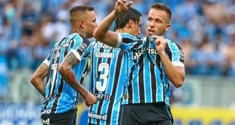 Gremio Berusaha Menjaga Pemain Bintangnya, Willian dan Arthur Melo
