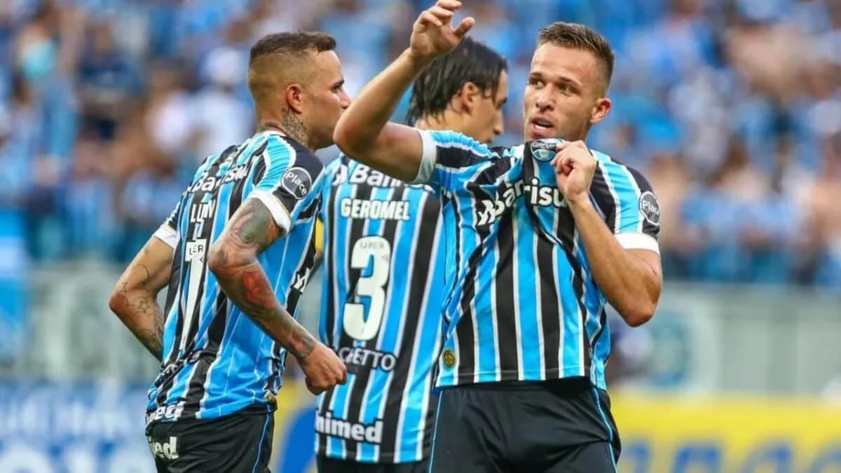 Gremio Berusaha Menjaga Pemain Bintangnya, Willian dan Arthur Melo