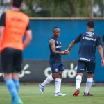 Grêmio Dikalahkan Corinthians 3-1, Luís Castro Dibayangi Ancaman