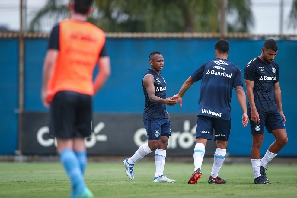 Grêmio Dikalahkan Corinthians 3-1, Luís Castro Dibayangi Ancaman