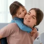 Ibu dan Anak: Dua Kasus yang Membuat Kita Bertanya-tanya tentang Batasan Cinta dan Kasih Sayang