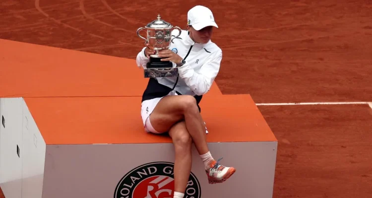 Iga Świątek: Dari Kegagalan di Roland Garros hingga Membuat Sejarah Baru