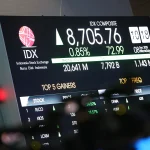 IHSG Ditutup Naik 1,96%, Saham BUMI dan DSSA Diburu Investor