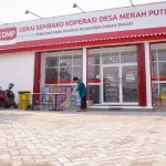 Indomaret Tutup: Apakah Koperasi Desa Merah Putih Mengancam Ritel Modern?