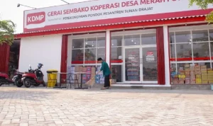 Indomaret Tutup: Apakah Koperasi Desa Merah Putih Mengancam Ritel Modern?