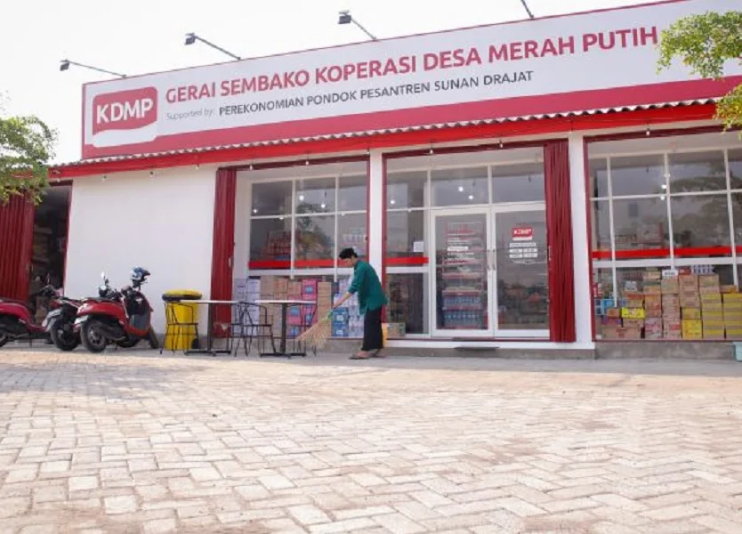 Indomaret Tutup: Apakah Koperasi Desa Merah Putih Mengancam Ritel Modern?