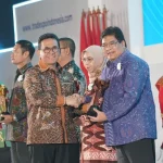 Institut Teknologi Bandung Raih Penghargaan dan Menggelar Festival Bisnis, Sementara Industri Otomotif Nasional Menghadapi Tantangan