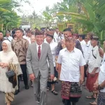 Jokowi Hadiri Jumatan di Lampung, Gus Dur dan PSI Jadi Sorotan