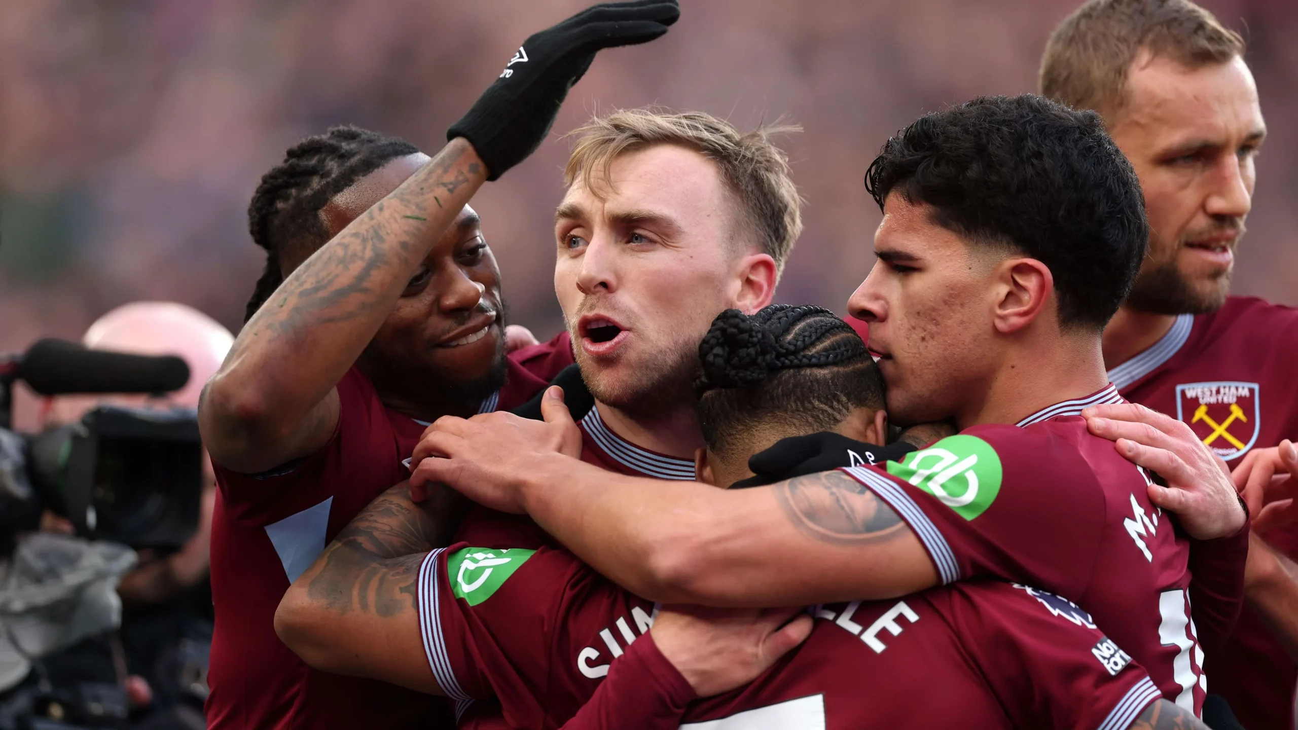 Kabar Terbaru dari Dunia Olahraga: Warrington Menang, West Ham United Menghadapi Krisis