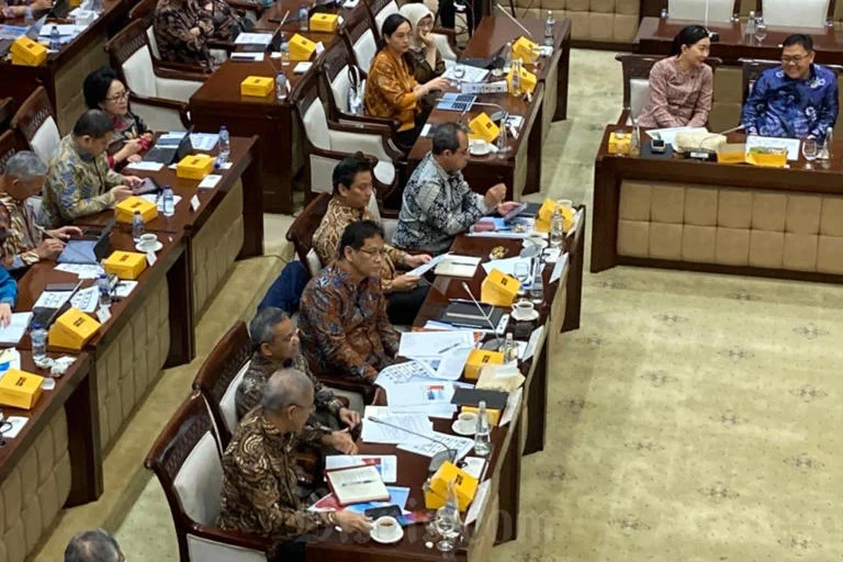 Komisi XI DPR Setujui Revisi UU P2SK, Apa Dampaknya pada Sektor Keuangan?