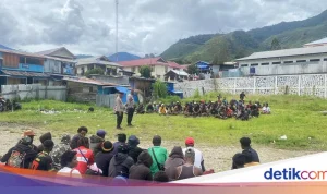 Malaysia Diguncang Konflik Babi dan Skandal Penipuan