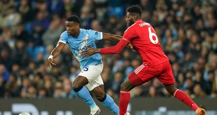 Man City Hadapi Persaingan Sengit dari Manchester United dalam Perebutan Bintang Midfielder