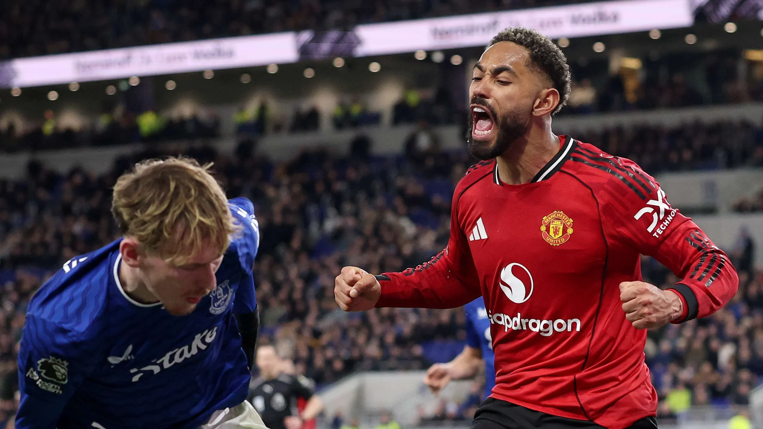 Manchester United Mencari Penyerang Baru untuk Mengisi Slot di Samping Benjamin Šeško