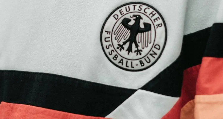 Manuel Neuer Pemain Tertua yang Pernah Tampil untuk Timnas Jerman di Piala Dunia 2026