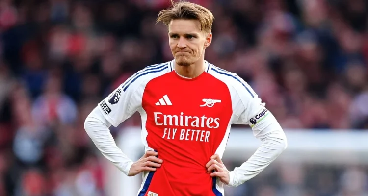 Martin Ødegaard Terlibat Insiden Unik saat Parade Kemenangan Arsenal