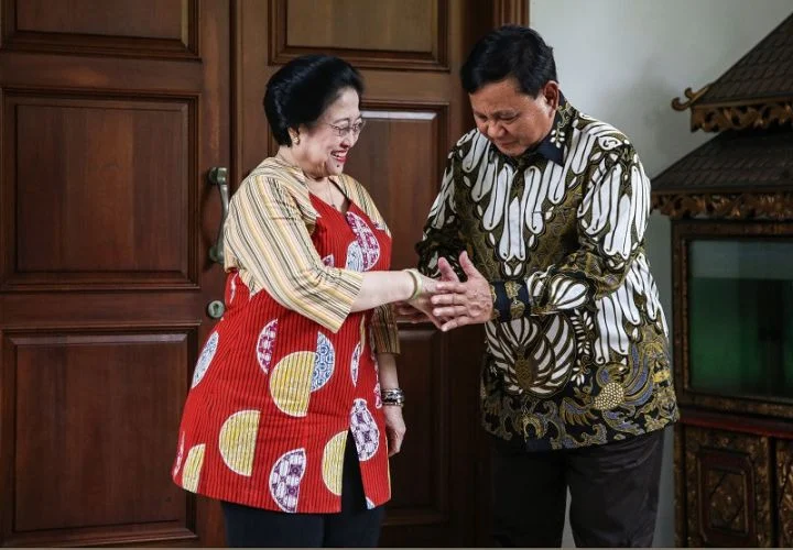 Megawati Soekarnoputri dan PDIP: Menjaga Keseimbangan Politik di Era Prabowo