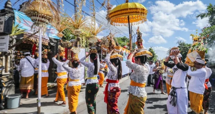 Mengenal Makna dan Tradisi Hari Raya Galungan 2026