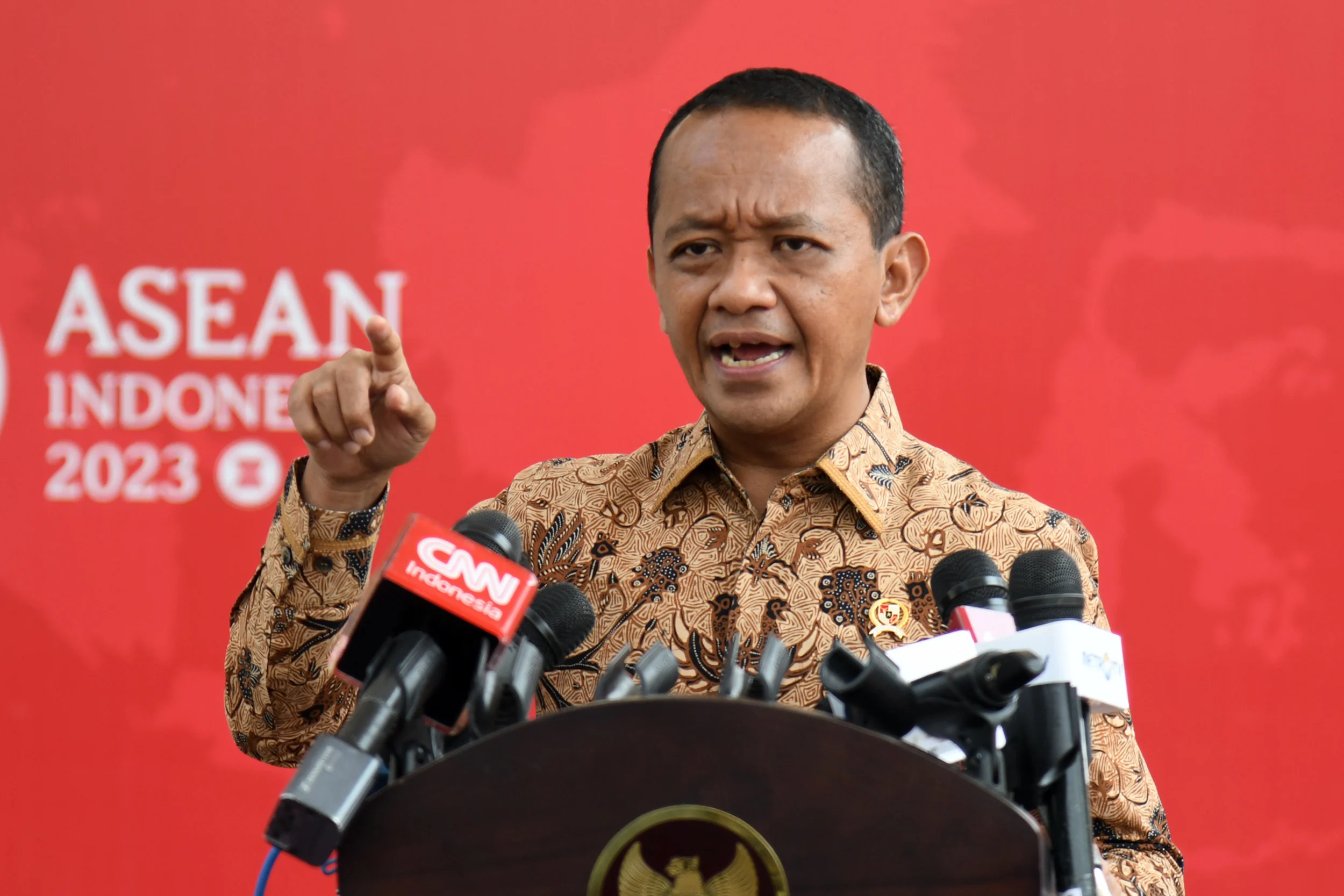 Menteri Bahlil Lahadalia Minta Masyarakat Jangan Pelintir Istilah MBG