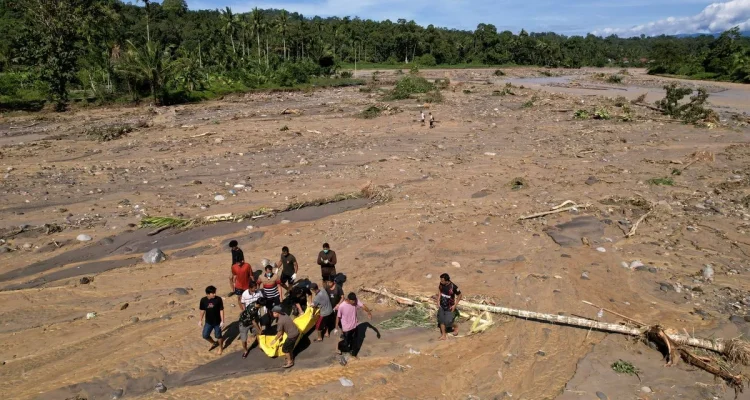 Mozambique Menghadapi Tantangan: Dari Korupsi Hingga Bencana Alam