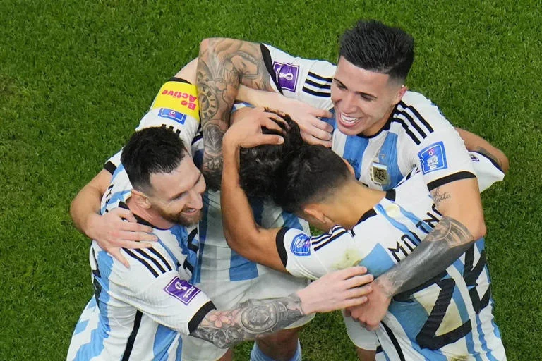 Nahuel Molina Berperan Penting dalam Kemenangan Argentina atas Algeria di Piala Dunia 2026