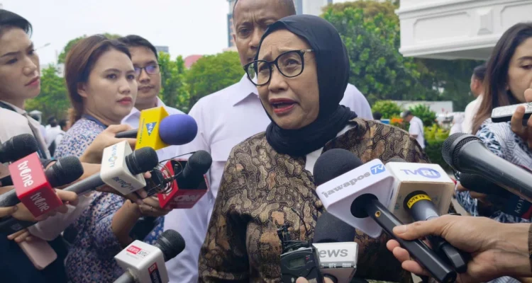 Nanik S Deyang: Dari Jurnalis Hingga Kepala BGN, Menghadapi Tantangan Korupsi MBG