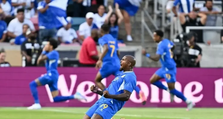 Pemain Curaçao Gervane Kastaneer Mengalami Keberuntungan Berbeda di Piala Dunia 2026