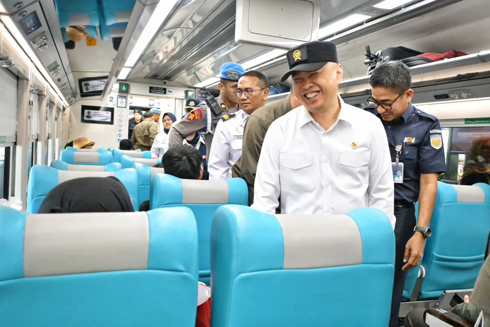 Pemerintah Umumkan Stimulus Transportasi Rp 1,54 T untuk Libur Sekolah dan Nataru