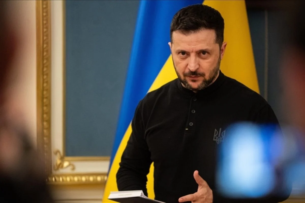 Perang Rusia-Ukraina: Zelenskyy Akan Bertemu dengan Macron dan Merz untuk Diskusi Dukungan
