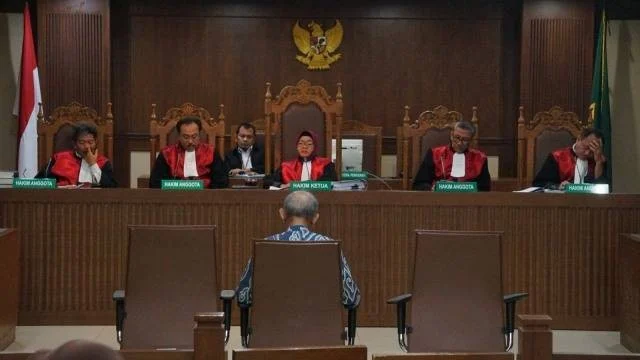 Perkembangan Kasus Hukum: Dari Pengadilan Tipikor Hingga Gugatan Hakim ICC