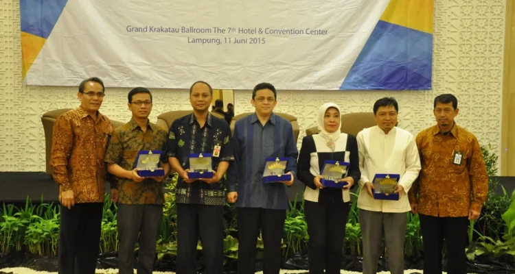 Pertandingan Sengit dan Pengembangan Ekonomi: Liputan Berita Terkini