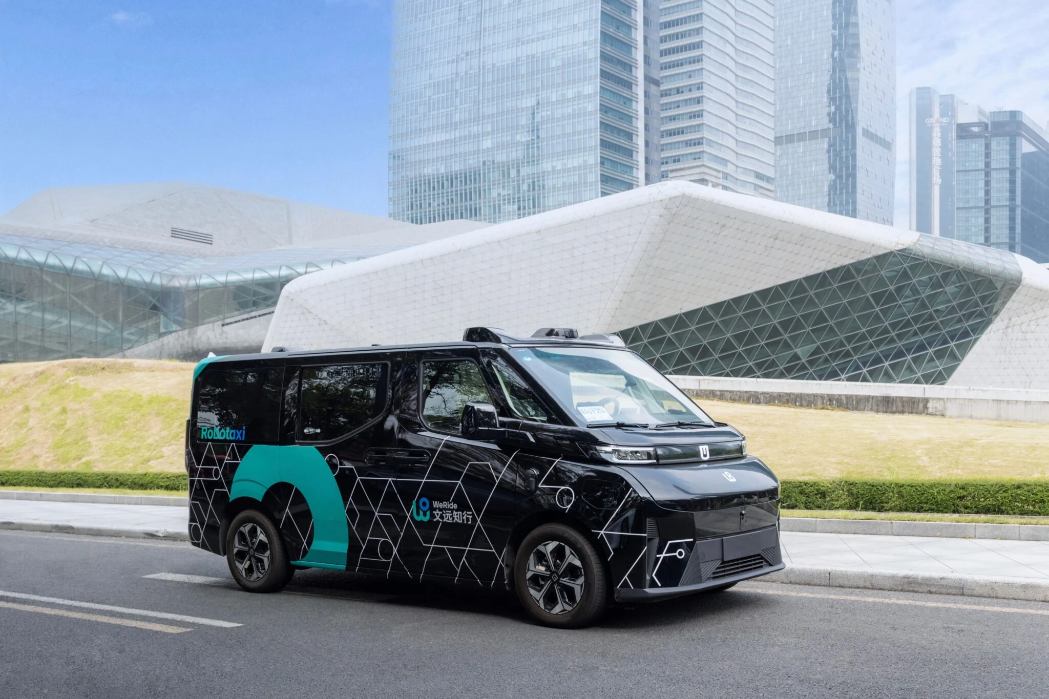 Revolusi Robotaxi: Geely Farizon, WeRide, dan Kwoon Chung Luncurkan Robotaxi Berkemudi Kanan di Hong Kong