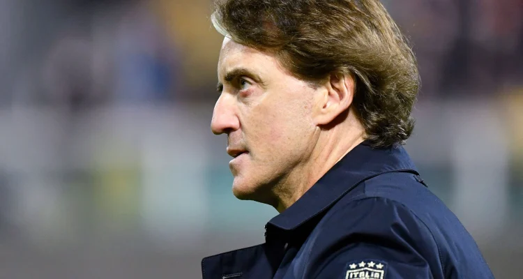 Roberto Mancini dan Timnas Italia: Masa Depan yang Cerah?