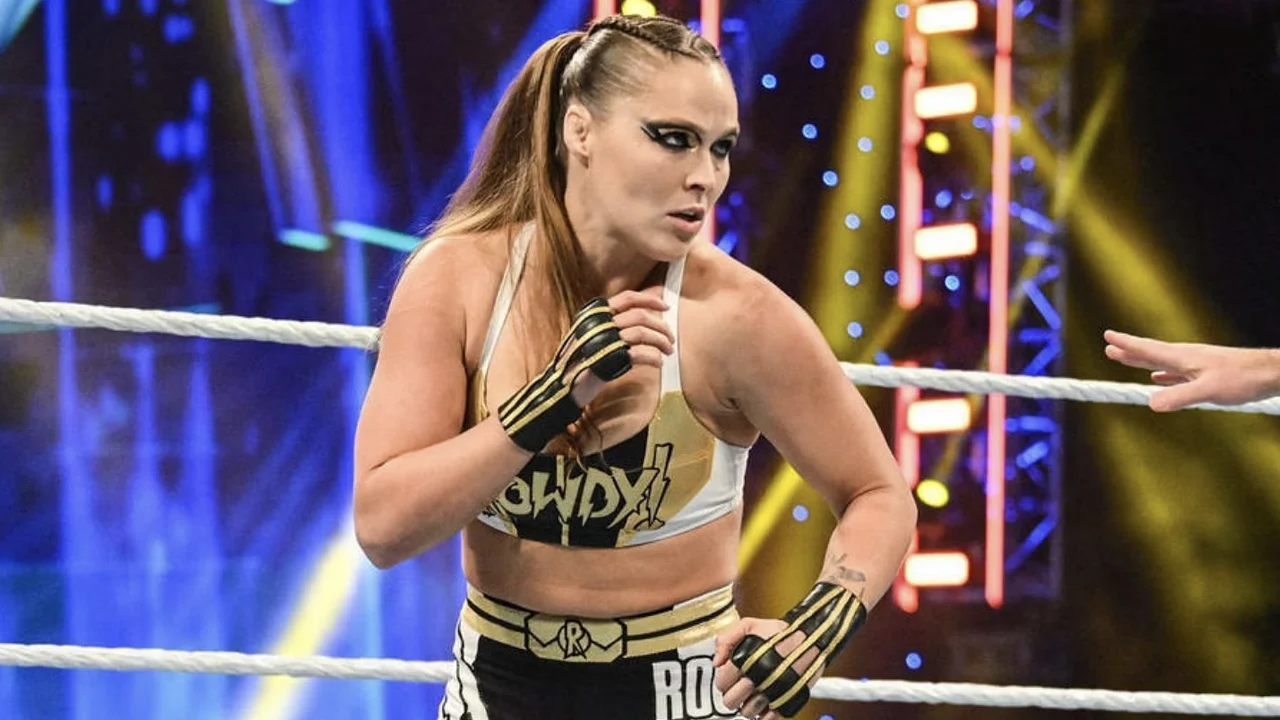 Ronda Rousey Dibuat Bungkam oleh Matt Brown, Sementara Kenny Dalglish Menghadapi Perjuangan Melawan Kanker