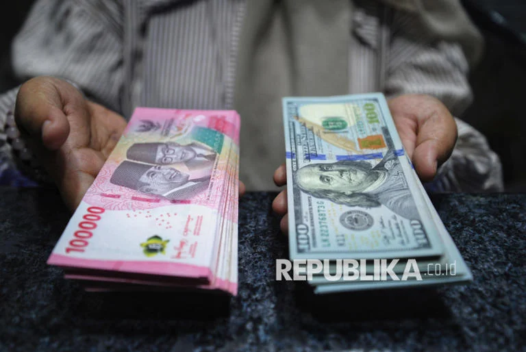 Rupiah Melemah, Ekonomi Indonesia Dalam Bahaya?