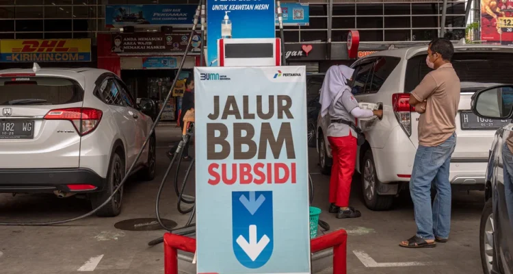 Subsidi BBM: Antara Kebijakan Pemerintah dan Penyelundupan