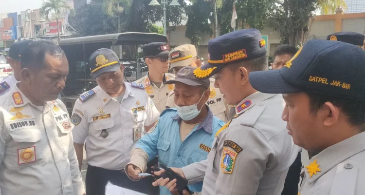 Suku Dinas Perhubungan Jakarta Timur Minta Maaf dan Luruskan Duduk Perkara Parkir Liar