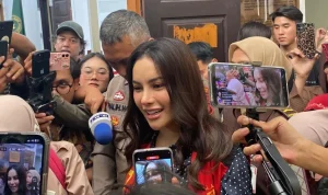 Tiffany, Dari Dunia Musik Hingga Kasus Kriminal dan Politik