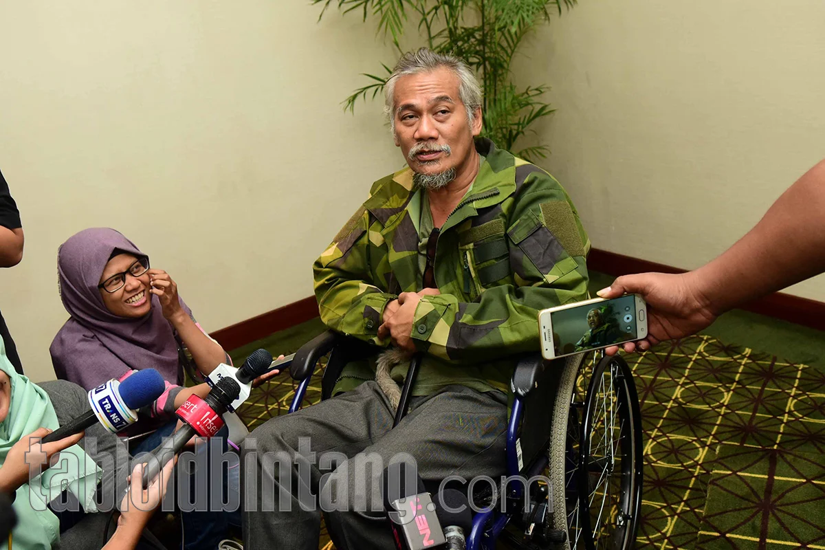 Tio Pakusadewo Dirawat Intensif: Kondisi Kesehatan yang Memburuk dan Dukungan dari Sahabat