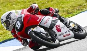 Veda Ega Pratama Finis ke-16 di Moto3 Hungaria, Manajer Honda Team Asia Kecewa