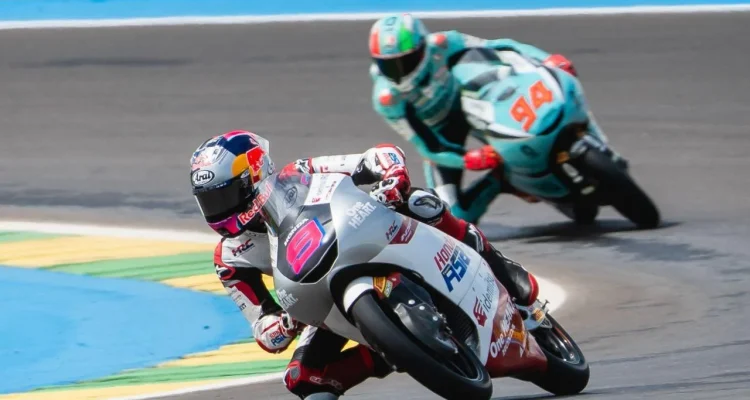 Veda Ega Pratama Mencuri Perhatian di Moto3 Ceko 2026, Finis Kelima Setelah Start dari Posisi ke-20