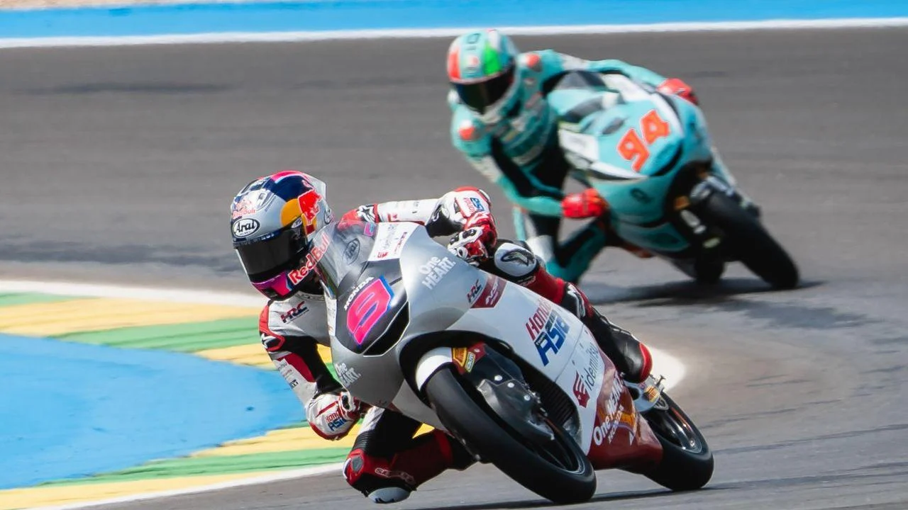 Veda Ega Pratama Mencuri Perhatian di Moto3 Ceko 2026, Finis Kelima Setelah Start dari Posisi ke-20