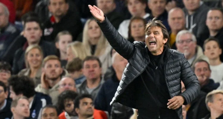Antonio Conte Mengungkapkan Perasaannya tentang Pelatih Italia dan Cristian Romero