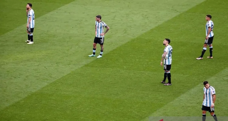 Argentina Kalah, Pemain Bantah Tuduhan Konspirasi dan Menghadapi Kritik Setelah Kekalahan Piala Dunia