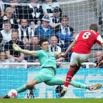 Arsenal Incar Penjaga Gawang Premier League, Serta Ular Sanca Menyerang Peternakan di Kuningan
