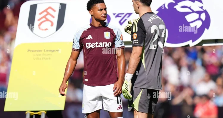 Aston Villa Dikepung: Emiliano Martinez dan Ollie Watkins Jadi Incaran Klub Besar