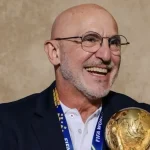 Borja Iglesias dan Pemain Spanyol Lainnya Bernazar Menggambar Wajah Luis de la Fuente sebagai Tato Setelah Menjuarai Piala Dunia 2026