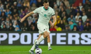 Chris Wood: Dari Investasi AI Hingga Karir Sepak Bola yang Mengagumkan