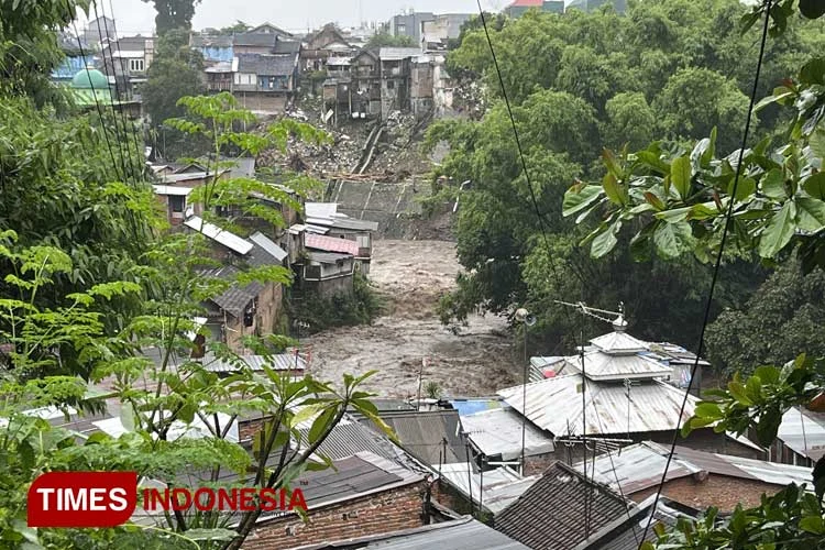 Cuaca Jawa Timur: Suhu Malang dan Kota Batu Cerah, Waspada Angin Kencang