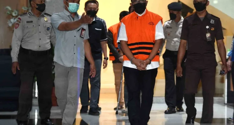 Dana Hibah dan Kasus Korupsi: Apa yang Terjadi di Jawa Timur?